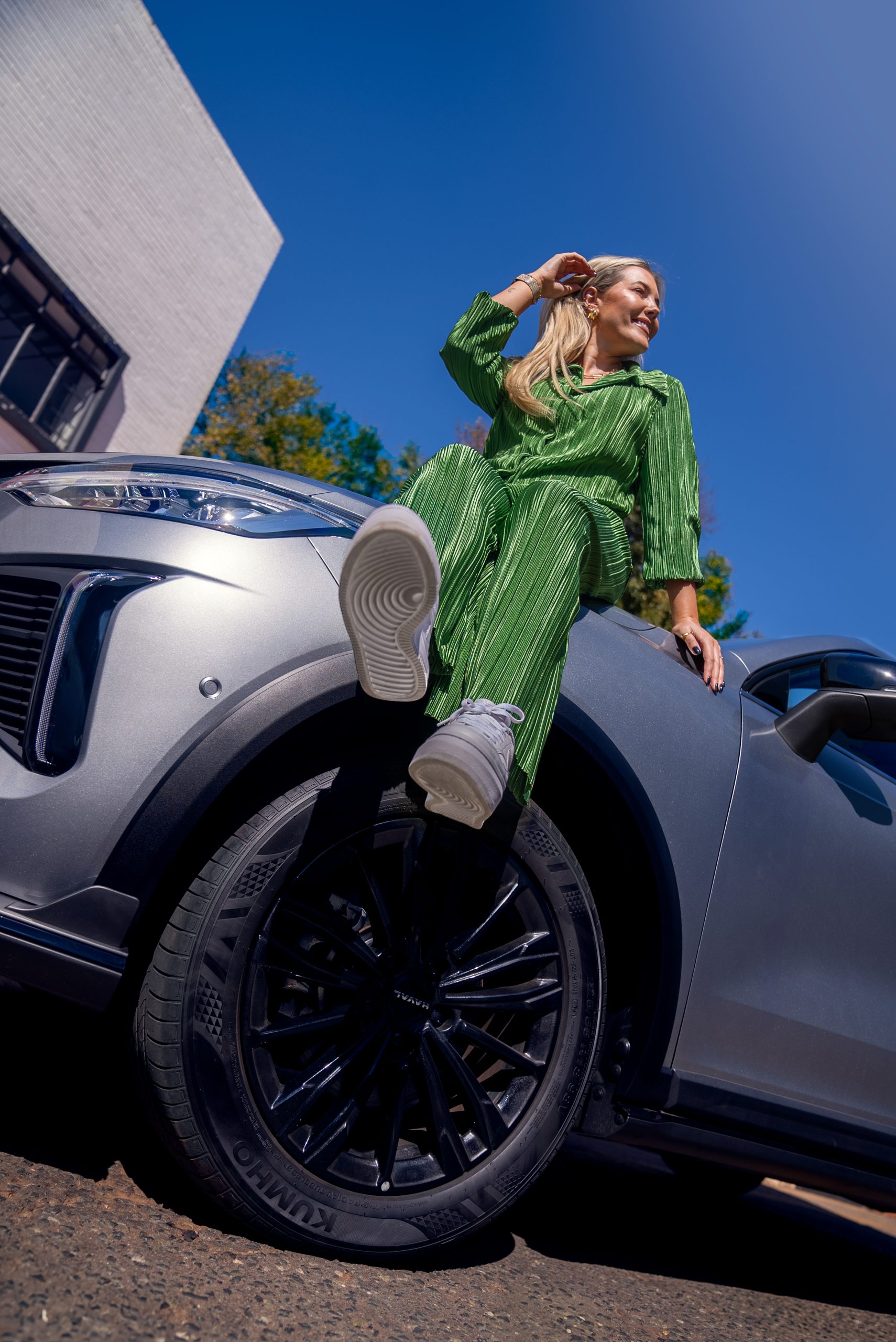 Win a car - Image 6